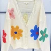Discount Gown Isa Cardigan Med Handlavet Blomster White