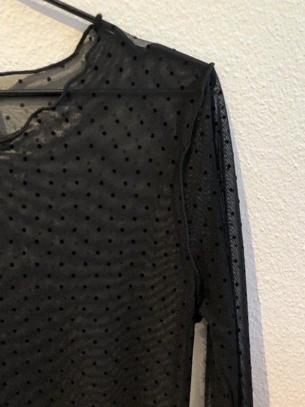 Store Liberté Essentiel Mesh Top Black Dot