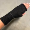 Cheap Qnuz Odessa 1/2 Glove Black