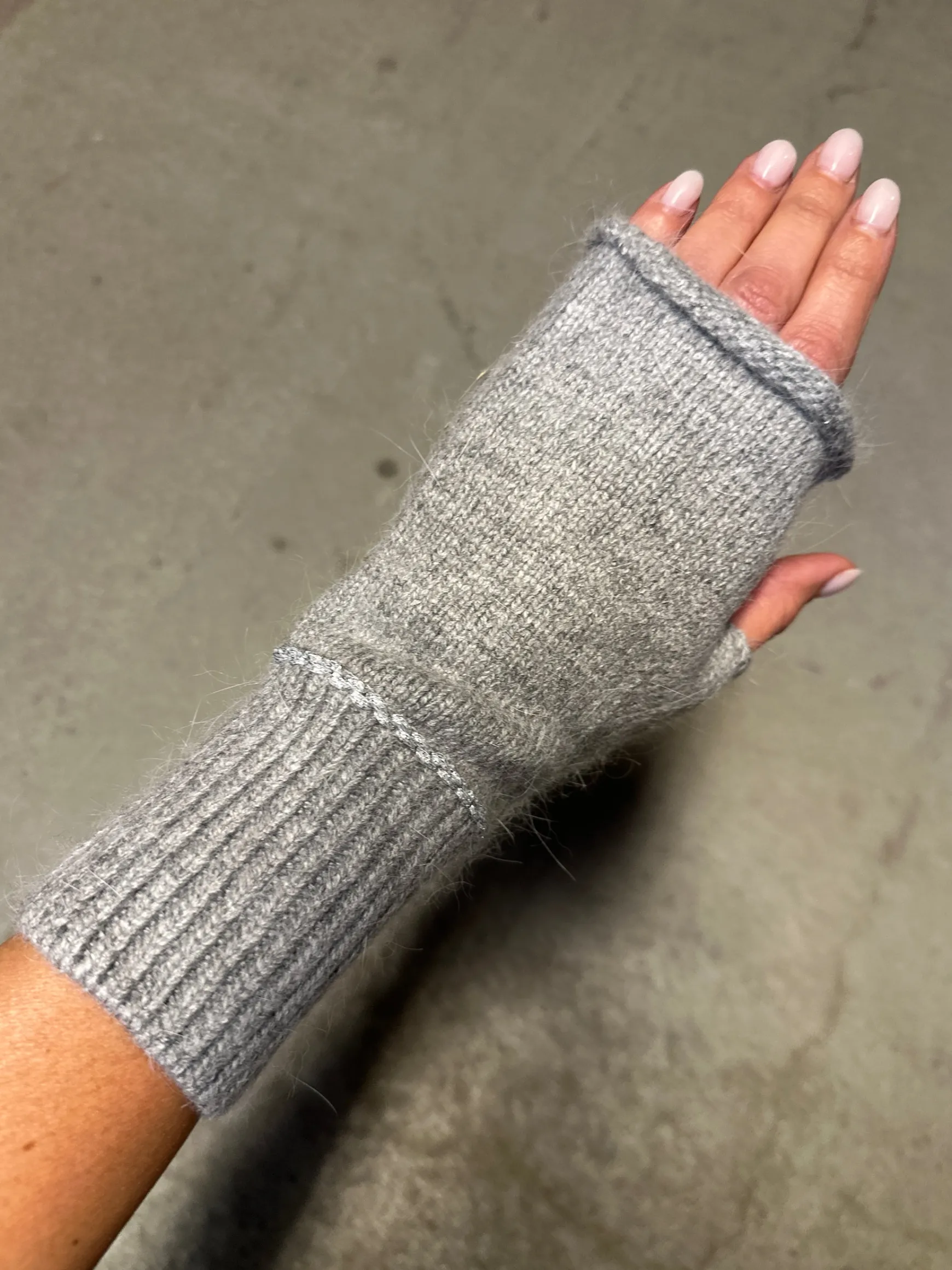 odessa__glove_grey_0.webp Outlet Qnuz Odessa 1/2 Glove Grey