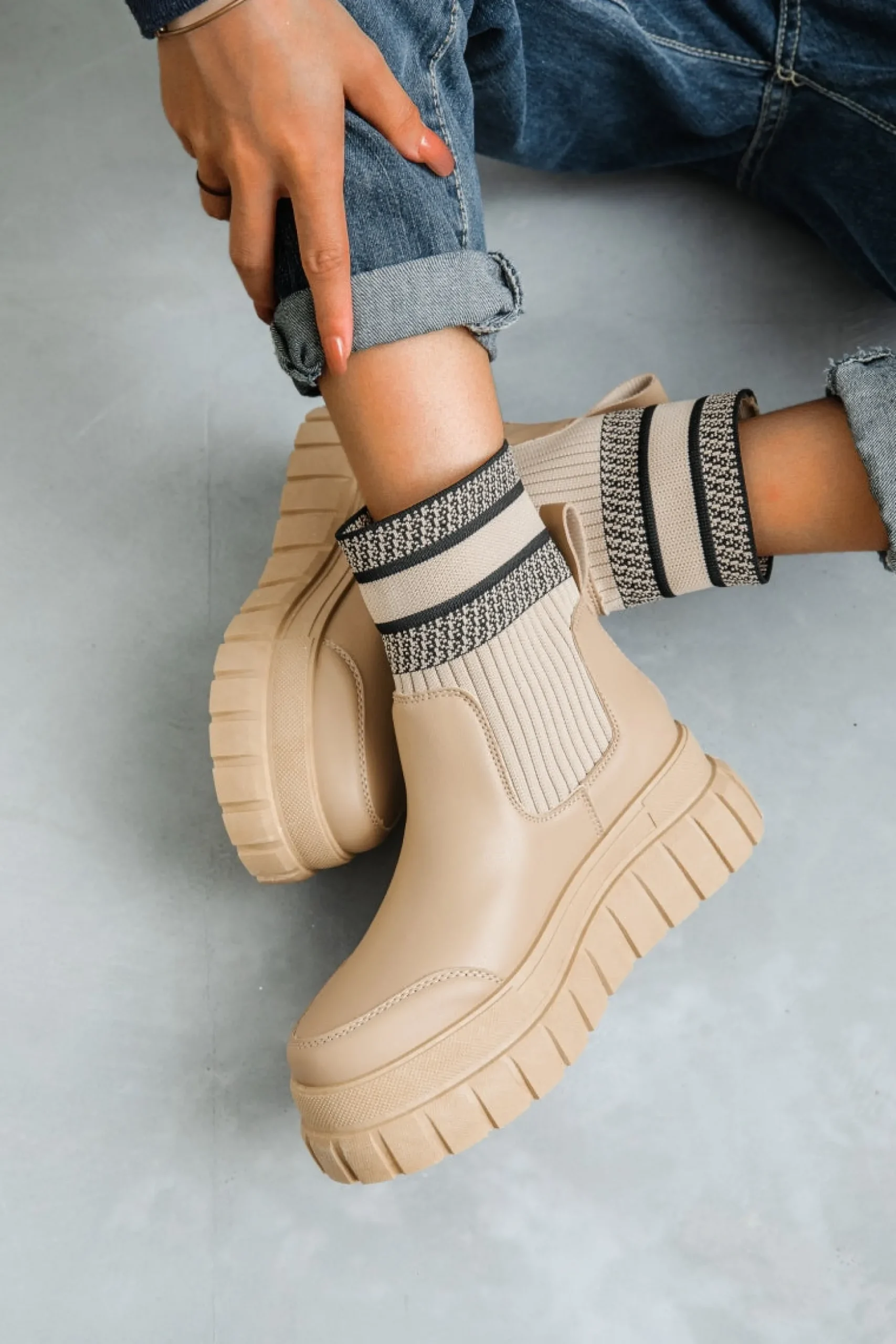 stovle_khaki_0.webp Store * 8885 Stovle Khaki